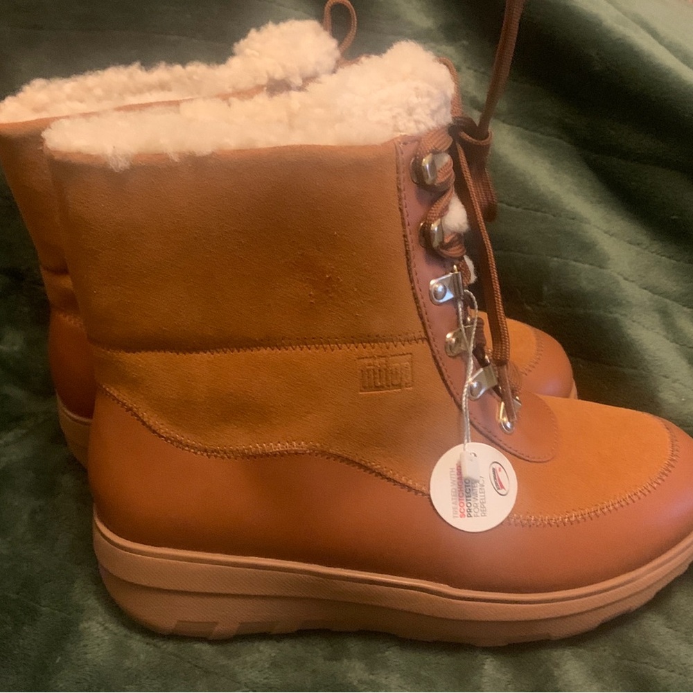 FitFlop Mukluk III Leather Winter Boots